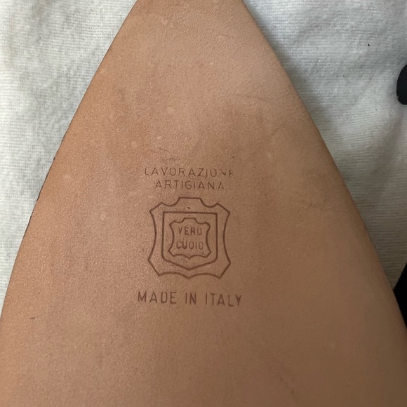 Manolo Blahnik Black Suede leather🖤 - Picture 9 of 9